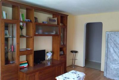 Apartament 3 camere, 72 mp utili, mobilat si utilat, zona Lazaret - 1