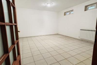 VILA CU 14 CAMERE SI 3405 MP TEREN IN SANMARTIN - 17