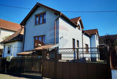 Casă spațioasă cu panoramă superbă+garsonieră separată, venit pasiv. - 1
