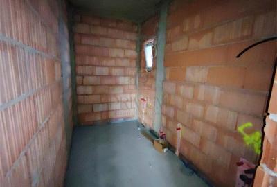 Comision 0 - Duplex despartit prin baie - teren 380 mp - toate utilitatile - 6
