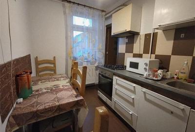 Apartament cu 3 camere decomandat, mobilat în Șagului