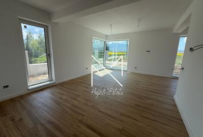 Casa Duplex | Zona Rasnov | Vedere Munte | Comision 0% - 3