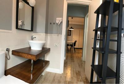 Vand apartament cu trei camere  bloc nou Aradului - 8