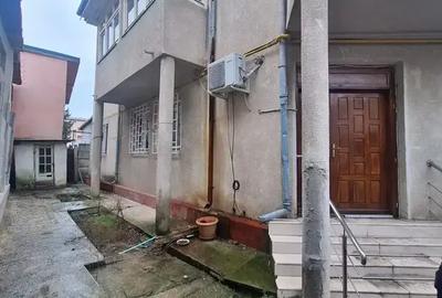 Casă cu teren – ideală pentru spații comerciale / birouri – Sector 4 - 2