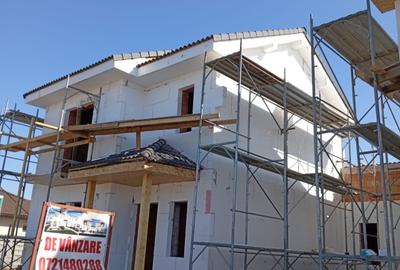 Duplex cu 3 camere în Moșnița Nouă