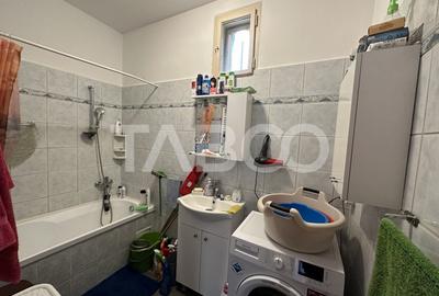 Casa 2 corpuri P+M si P+1 spatiu comercial 70 mpu la strada 2 garaje - 8
