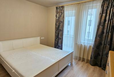 Apartament cu 3 camere decomandat, mobilat în Central