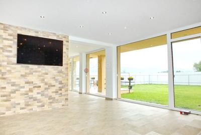 Casă individuală cu 5 camere în Stupini