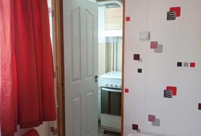 Dristor, garsoniera, 6 minute metrou, mobilat, utilat, renovata recent - 16