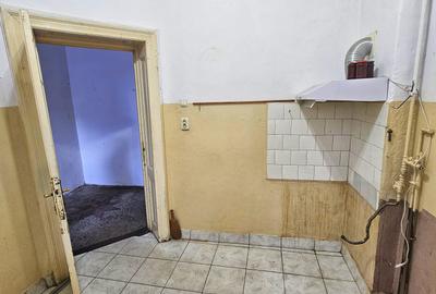 Casă cu arhitectură interbelică, 5 camere, teren 409 mp – Central - 35
