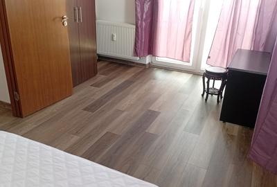 Inchiriez apartament cu 3 camere Ared UTA - 2