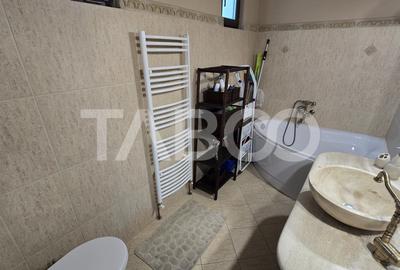 Apartament de vanzare 61mp 2 camere pretabil regim hotelier Piata Mare - 11