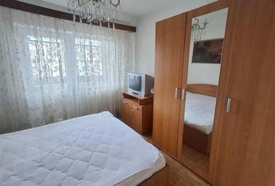 Apartament 3 camere decomandat si balcon Vasile Aaron - 4