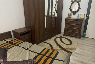 Apartament 4 camere , zona Piata Moldovei -Scoala nr 2 , decomandat 80 mp , imbu - 5