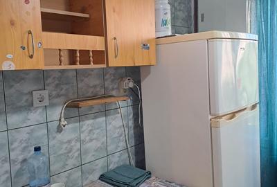 Apartament cu  2 camere decomandat, etajul 2/10, zona Mircea cel Batran - 5