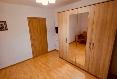 Garsoniera Colentina - Teiul Doamnei, mobilată si utilată modern, curată, libera - 2