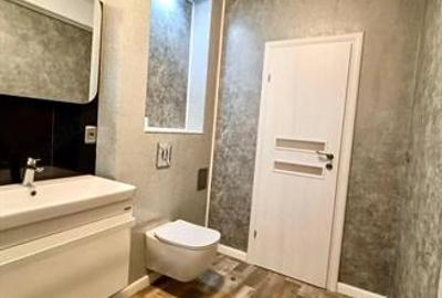 APARTAMENT DE ÎNCHIRIAT CU DOUĂ CAMERE IN ZONA SISESTI SEC.1 - 11