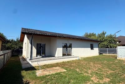 Casă individuală cu 3 camere în Lilieci