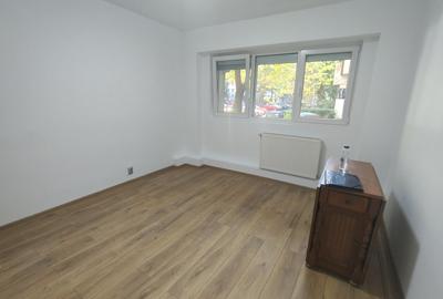 Spatiu comercial | Tineretului | 4 camere | Decomandat | Centrala | AC
