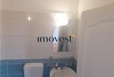 De inchiriat:Apartament gol  cu 2 camere in zona Centrala - 7