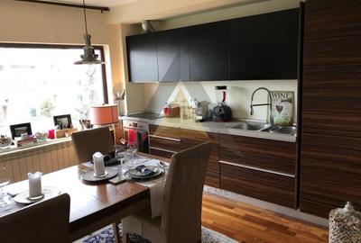 Apartament cu 3 camere semidecomandat, mobilat în Șoseaua Nordului