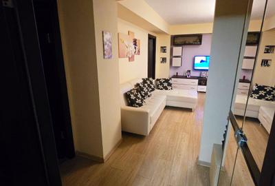 Apartament cu 3 camere decomandat în Orizont