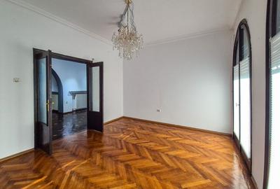 Vila la inchiriere in Piata Romana - 6