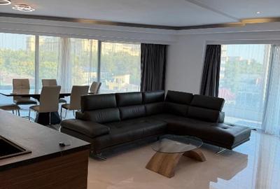 Apartament cu 3 camere semidecomandat în Cișmigiu