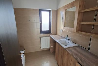 Apartament 3 camere 75mp,et.3 cu pod,loc de parcare,bucatarie mobilata-cod163478 - 9