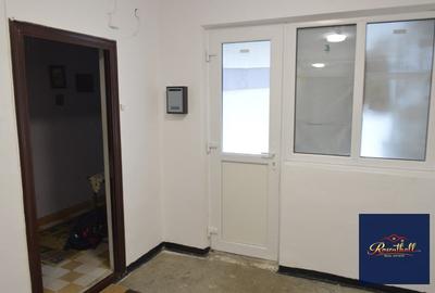 Apartament 2 camere D etj 3 bloc turn Bd.M.Eminescu 49_IJPolitie - 9