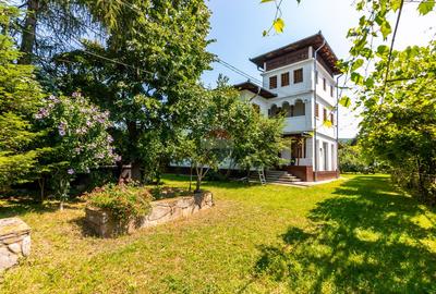 Casă/Vila tip conac, cu anexe si livada de vânzare Valenii de Munte - 2