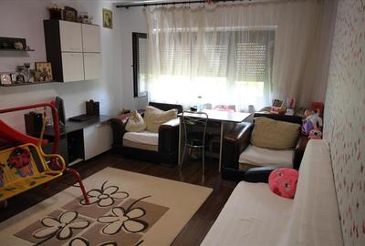Apartament cu 2 camere decomandat în Banca Națională