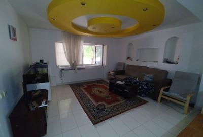 Apartament cu 2 camere decomandat în Dristor