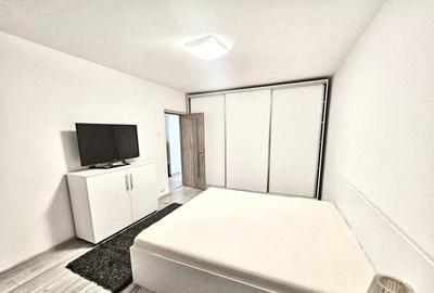 Apartament cu 3 camere decomandat în Drumul Taberei