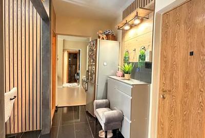 Apartament cu 3 camere decomandat, mobilat în Răcădău