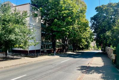 De vânzare | Spațiu comercial | Ultracentral | 68 mp | 2 intrări | 175.000 € neg - 2