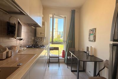 Confort și Eleganță: Apartament 3 Camere în Inima Sectorului 4 - 6