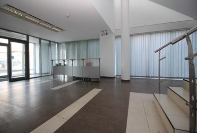2 birouri de 36 și 34 de mp în clădire de birouri clasa A, an 2009, 2 parcări - 7