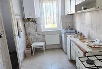 Apartament  3 camere etaj intermediar zona Astra - 6