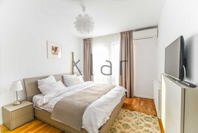 Apartament cu 2 camere decomandat, mobilat în Între Lacuri