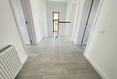 Duplex despartit prin spatiu tehnic - 4