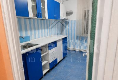 Apartament 2 camere, mobilat, balcon închis – Micro 17 - 5