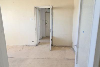 Apartament 2 camere, Colentina, etaj 6/8 – ideal pentru amenajare după gust - 2