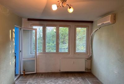 Apartament cu 2 camere semidecomandat în Iancului