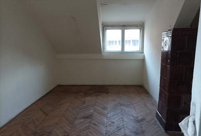 Apartament 3 camere liber la vanzare zona Central - 9
