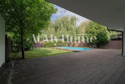 Casă individuală cu 10 camere în Pipera