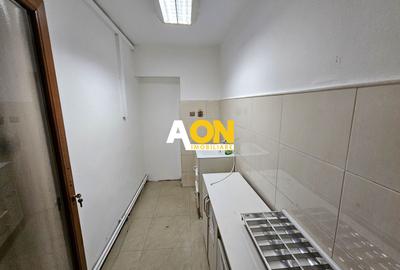 Spatiu comercial cu expunere stradala, 115 mp utili, str. V. Goldis - 10