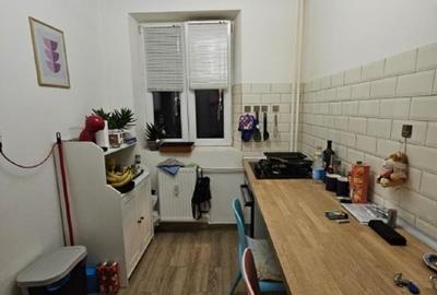 TINERETULUI MAXIM 7 MINUTE METROU - 16