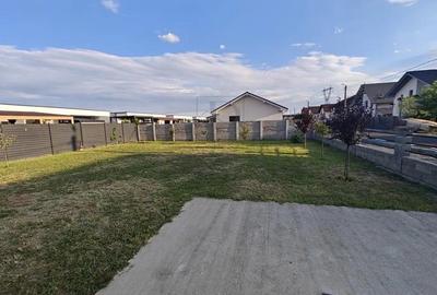 Duplex cu 3 camere în Moșnița Nouă