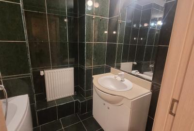 Vand apartament cu 3 camere Centrul Civic, Strada Toamnei - 12
